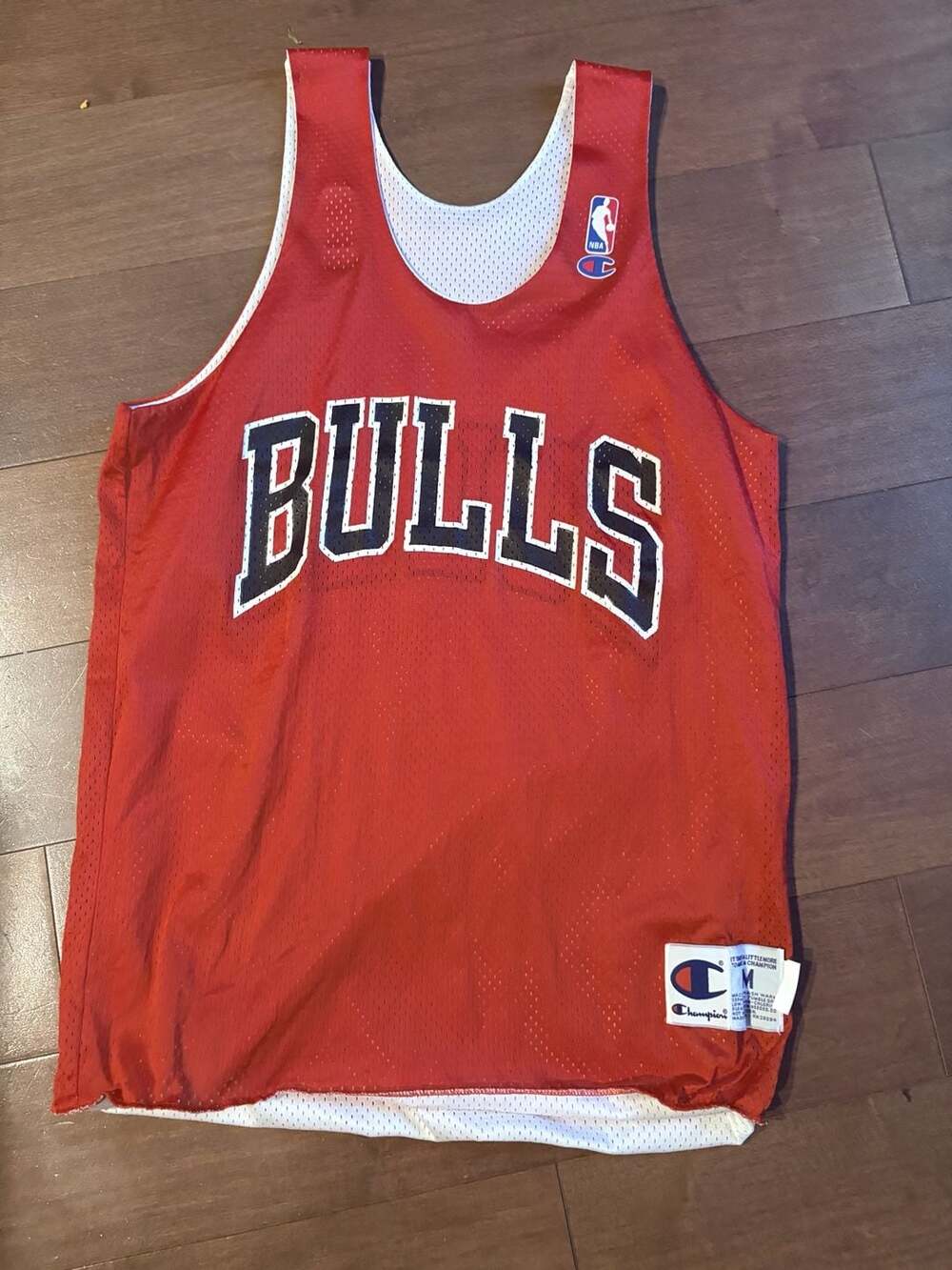 Champion Chicago Bulls Basketball Jersey Size M Reversible